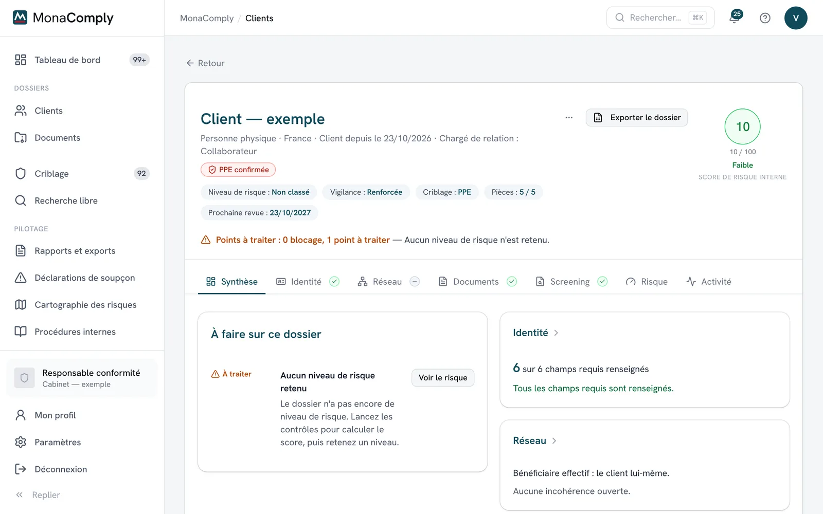 Fiche d’un client dans MonaComply : vigilance, prochaine revue, points à traiter et synthèse des contrôles.